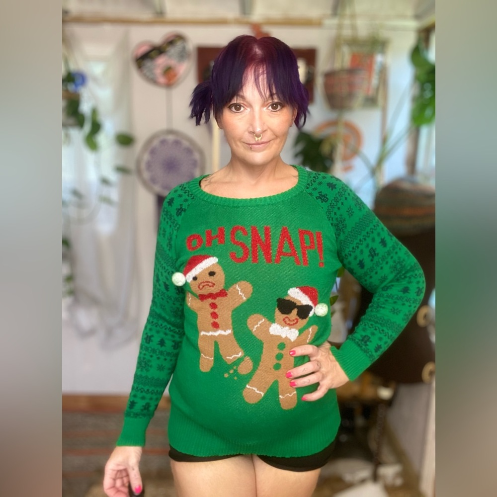 Well Worn Holiday Ginger Bread Oh snap Broken Leg  Christmas Festive Sweater